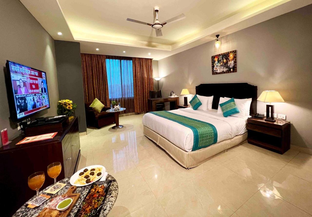 Airport Hotel The Grand Shoba New Delhi Buitenkant foto