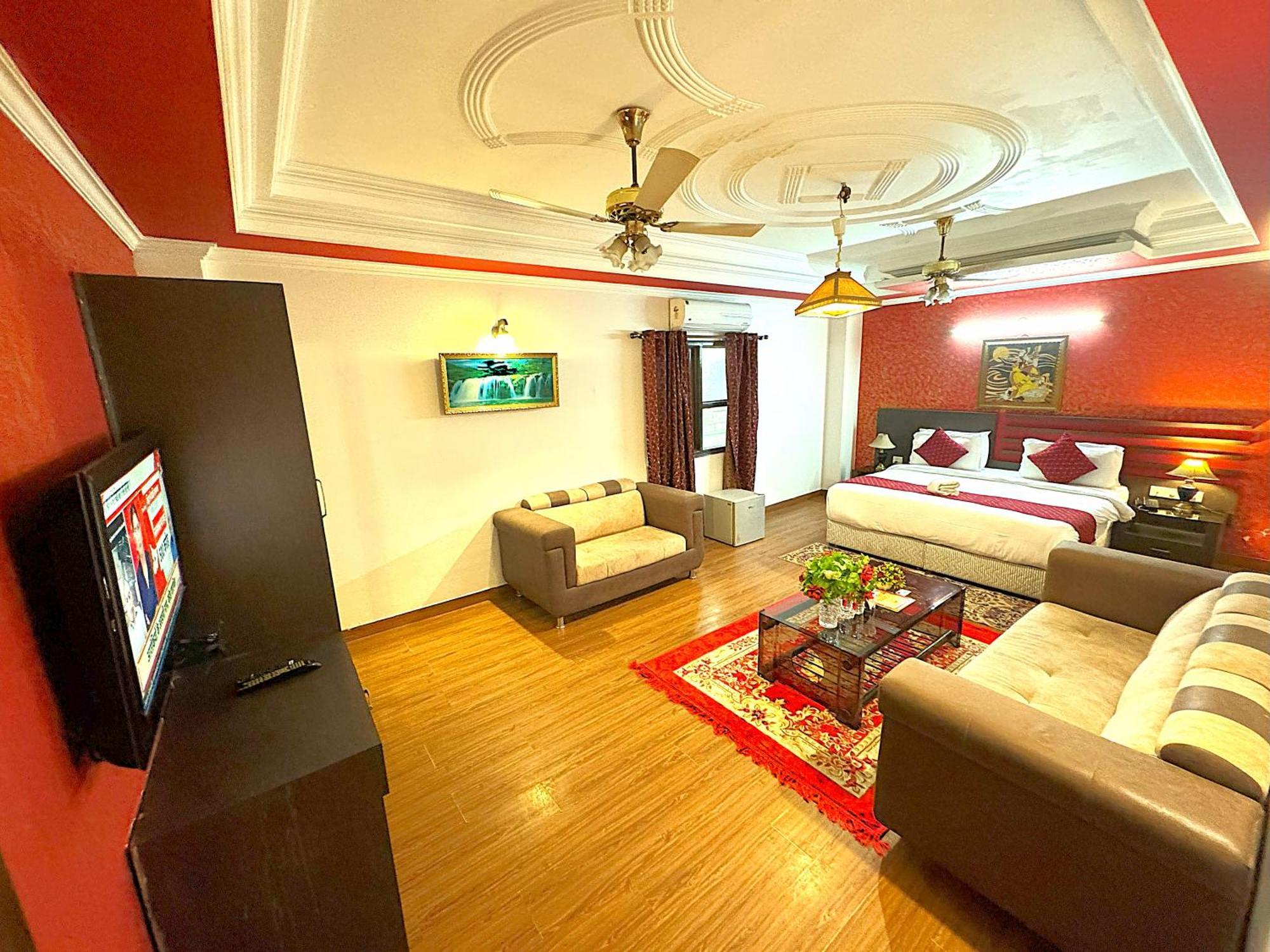 Airport Hotel The Grand Shoba New Delhi Buitenkant foto
